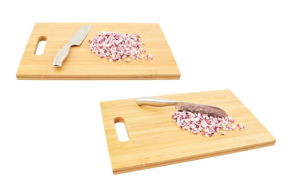 Cut in pieces red onion over cutting board — Stock Photo, Image