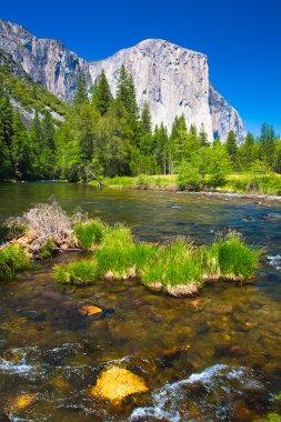 el capitan rock ve yosemite Milli Parkı, california merced Nehri