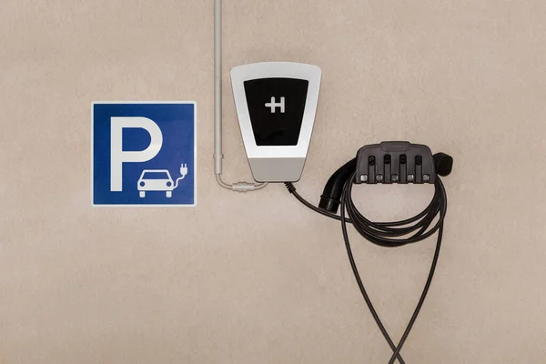 Electric Car Charging Slot Power Cable Supply Plugged Garage Car — Stock fotografie