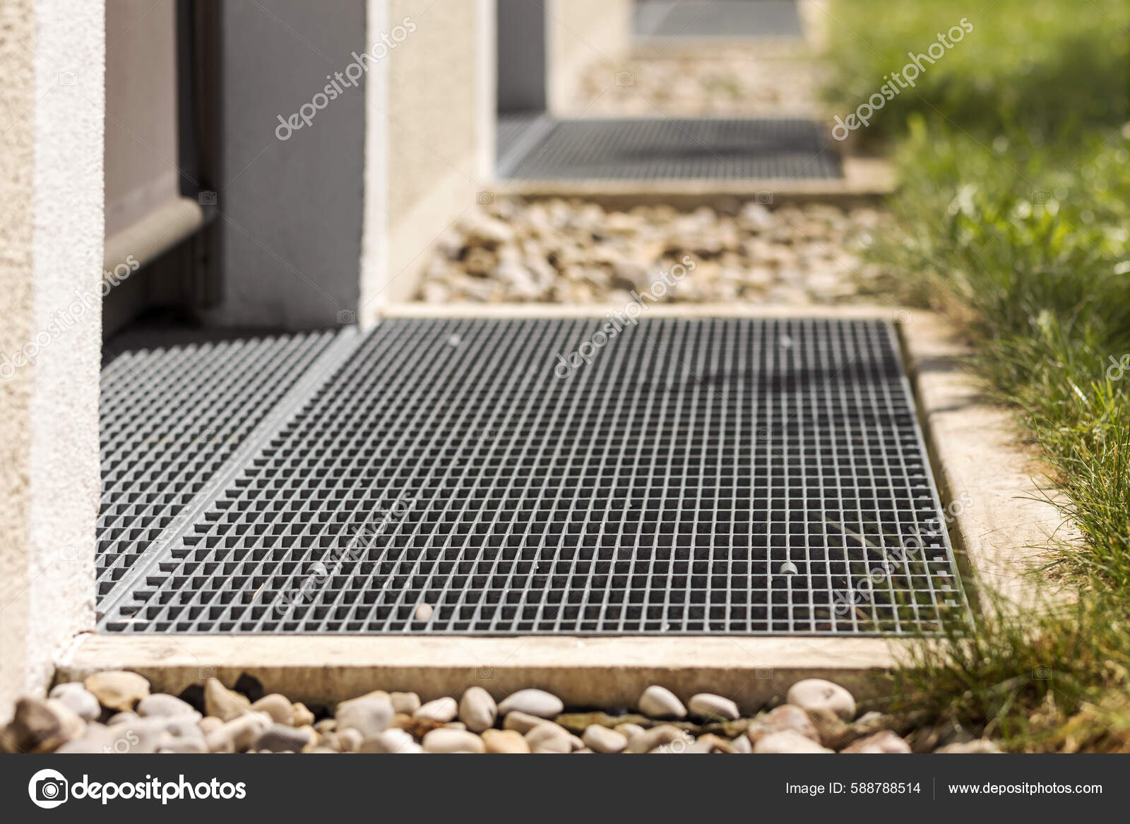 Floor on sale gutter drain