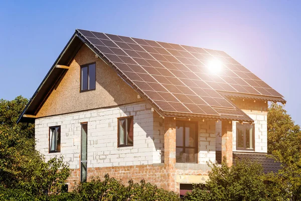 Panneau Solaire Sur Maison Toit Construction Toit Solaire Concept Eco — Photo