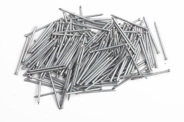 demir çivi yığını