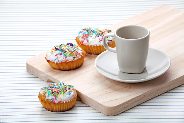 Cup of coffee with cake — Stock Photo, Image