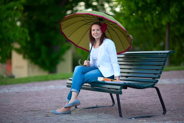 Girl on the nature — Stock Photo, Image