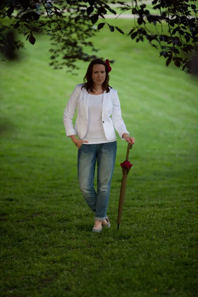 Girl on the nature — Stock Photo, Image