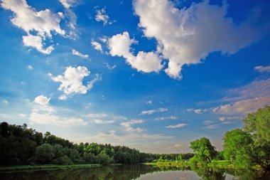 Güzel nehir manzarası