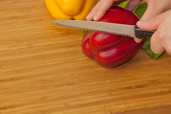 I peperoni iniziano a tagliare — Foto Stock