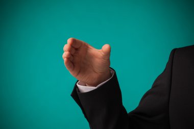 hayali nesne tutan işadamı