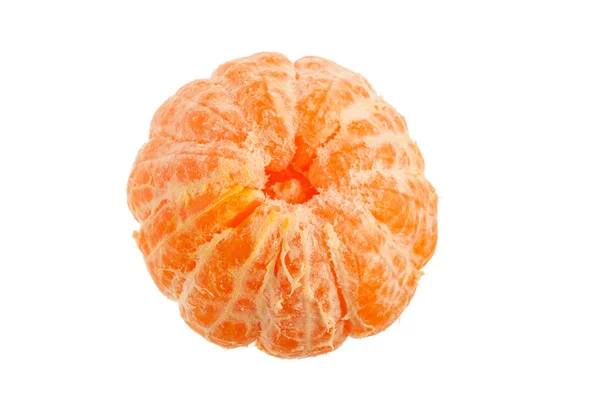 Laranja mandarina descascada. Isolado em fundo branco. Close-up s — Fotografia de Stock