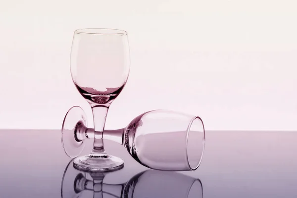 Two Empty Wine Glasses Reflection Background Toned — Stockfoto