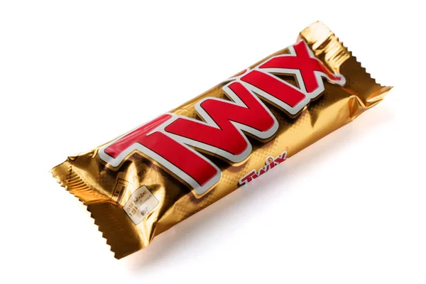 Csokoládé Bar Twix Fehér Háttérrel Lágy Fókusz — Stock Fotó
