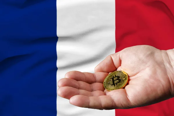 Bitcoin Oro Mano Del Hombre Bandera Francia Fondo —  Fotos de Stock