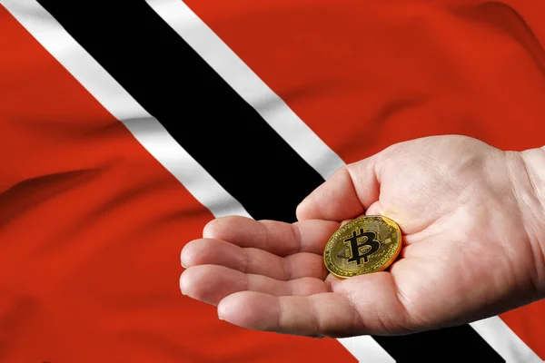 Bitcoin Oro Mano Del Hombre Bandera Trinidad Fondo —  Fotos de Stock