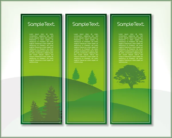 Conjunto de tres pancartas verticales con colinas y árboles en verde con lugar para su texto personalizado — Vector de stock