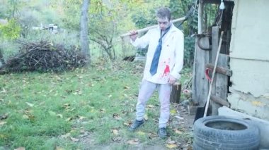 Erkek zombi sahnesi, harap olmuş bölge, korku filmi, Cadılar Bayramı ve diğerleri için. 