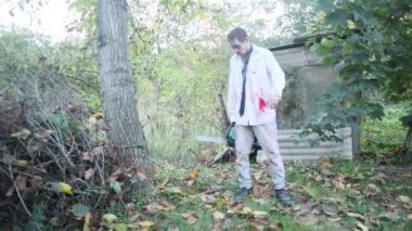 Erkek zombi sahnesi, harap olmuş bölge, korku filmi, Cadılar Bayramı ve diğerleri için. 