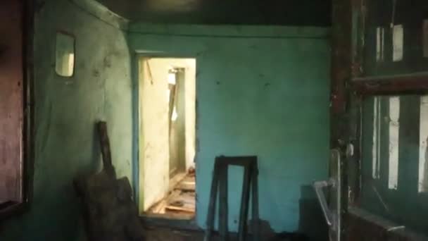 Old Hancur Rumah Berhantu Dari Pedesaan Horor Latar Belakang Menakutkan — Stok Video