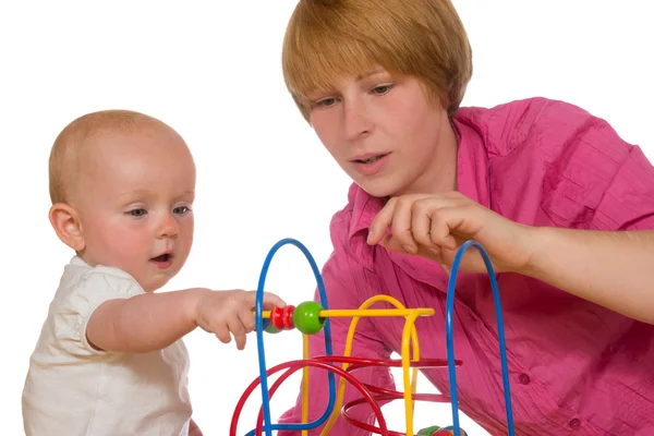 Мати і дитина грають разом — стокове фото