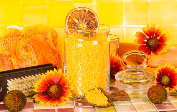 Beautiful orange bathroom accessory still life — Stock Photo, Image