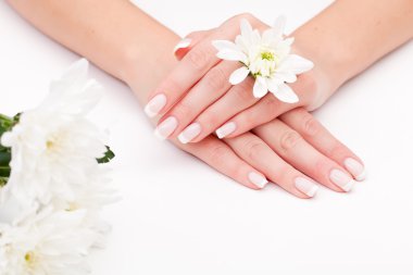kadın güzel manikürlü tırnaklar