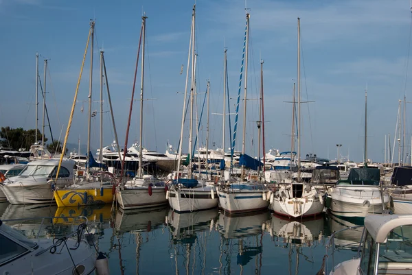 Yachts in dock — Stock Photo, Image