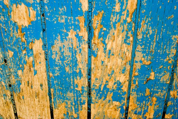 mavi boya ile eski ahşap