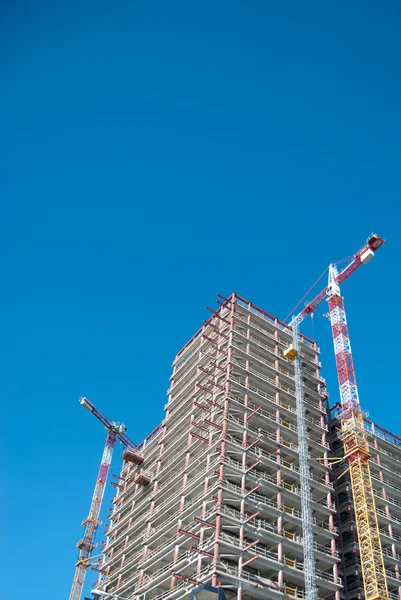 Vinç bina ve bina inşaat altında