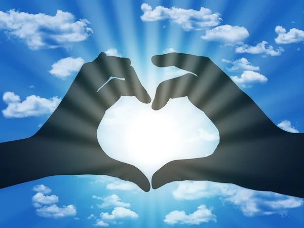 Сердце, сделанное пальцами на голубом фоне неба — стоковое фото