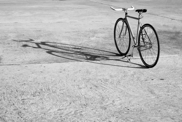 Le vélo et son ombre Photo De Stock