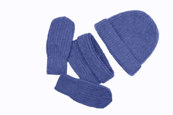 Trendy Color 2022 Very Peri Knitted Mittens Lilac Hat View — Fotografia de Stock