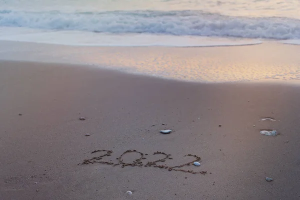 2022 Feliz Año Nuevo Inscripción Playa Arena Texto Escrito Está — Foto de Stock
