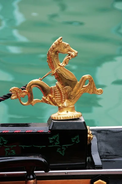 Venice symbol: golden sea horses decoration from the traditional — Stock Photo, Image