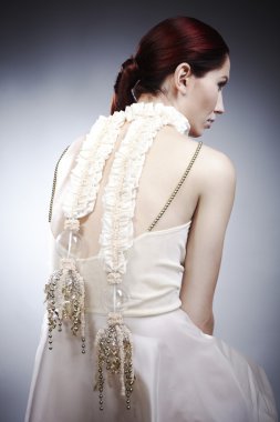 Genç Bayan model poz