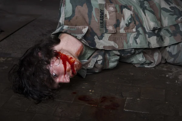 Radicais torturando e matando soldados dos EUA — Fotografia de Stock