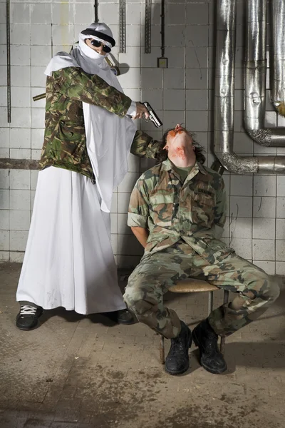 Radicals torturing and killing US soldier — Stock Photo, Image