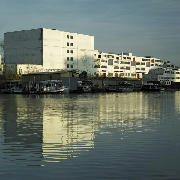 Prague marina harbour - city ner old harbor of Holesovice — Stock Photo, Image