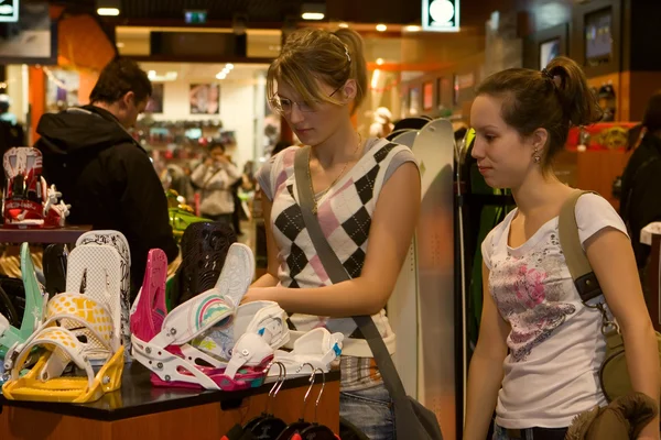 Shopping vänner — Stockfoto