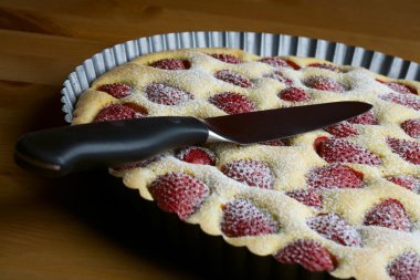 Uncut Çilekli pasta