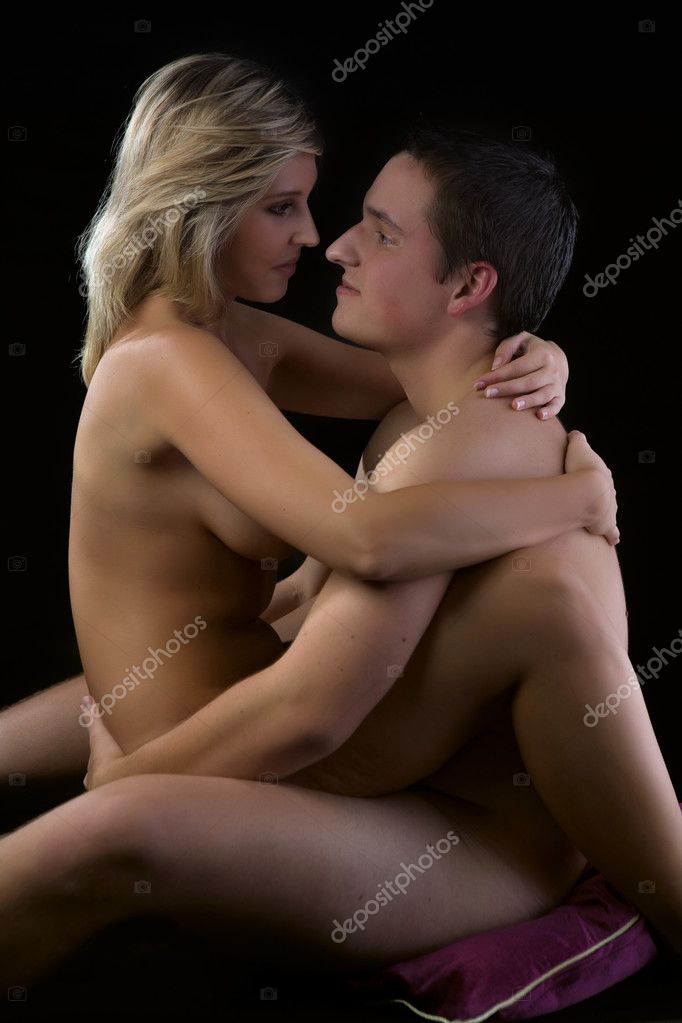 Pastdan siyayotgan ayollar videosi