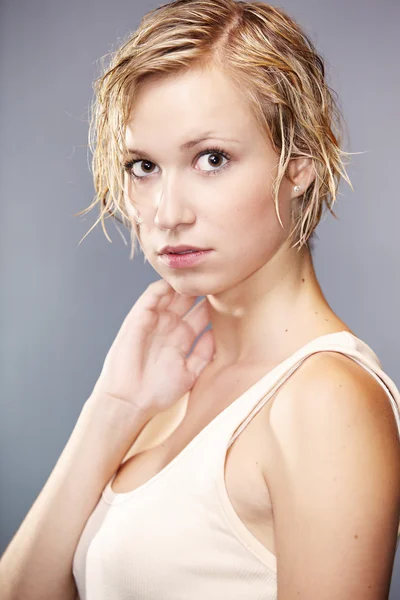 Dirty and wet hair blonde girl — Stock Photo, Image