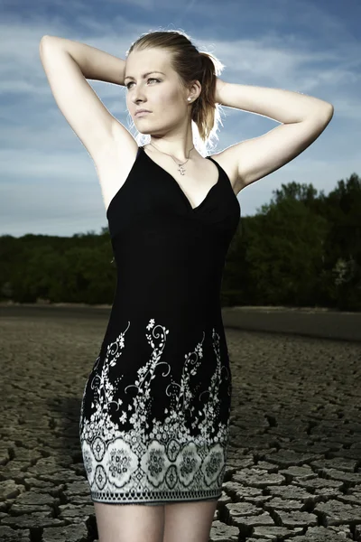 Girl in summer time on outdoor — Stock Photo, Image