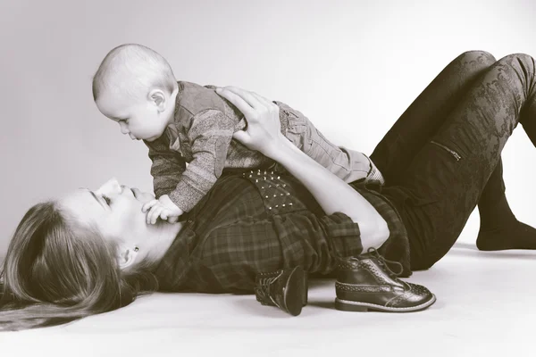 Mère avec son fils — Photo