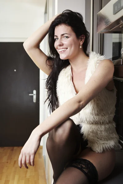 Young female model on kitchen — Stock Photo, Image