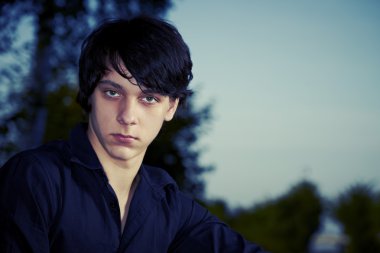 huysuz genç adam