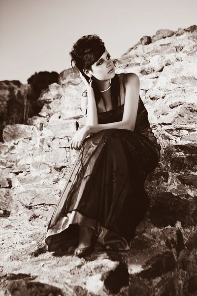 Girl in blue on ancient location — Stock Photo, Image