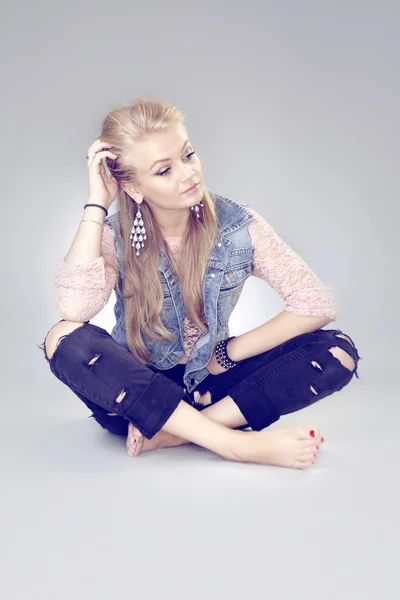 Nice blonde lady posing in studio — Stock Photo, Image