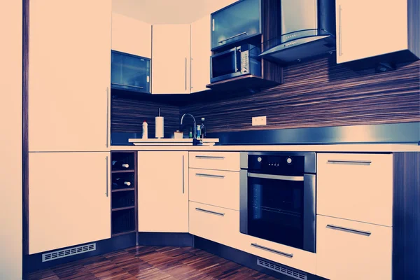 Moderne Kücheneinrichtung — Stockfoto