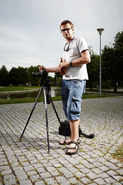 Fotograf, příprava výstřelu — Stock fotografie