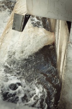 Fırlatmadan önce küçük nehirdeki mikro hidroelektrik santralinin konumu