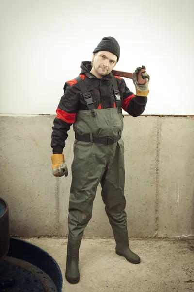 Trabajador Durante Lanzamiento Micro Central Hidroeléctrica Pequeño Río — Foto de Stock